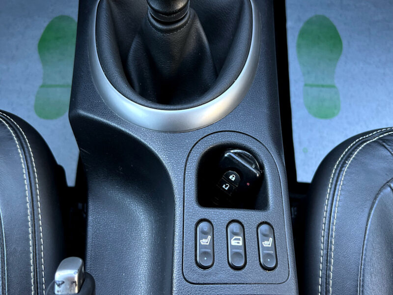 NISSAN QASHQAI PHASE II TEKNA 1.6 DCI 130 ATTELAGE CUIR CAMERA TOIT PANO GPS BLUETOOTH Garantie1an