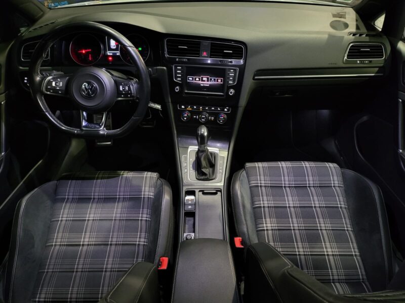 VOLKSWAGEN GOLF VII 7/ 2.0 GTD 184cv /TOIT OUVRANT/ CARPLAY/SUIVIE VOLKSWAGEN