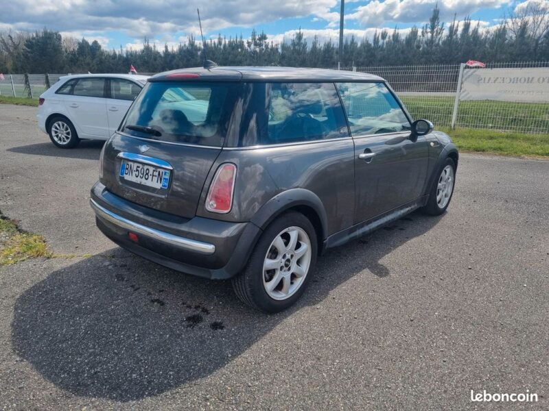 MINI MINI 2006