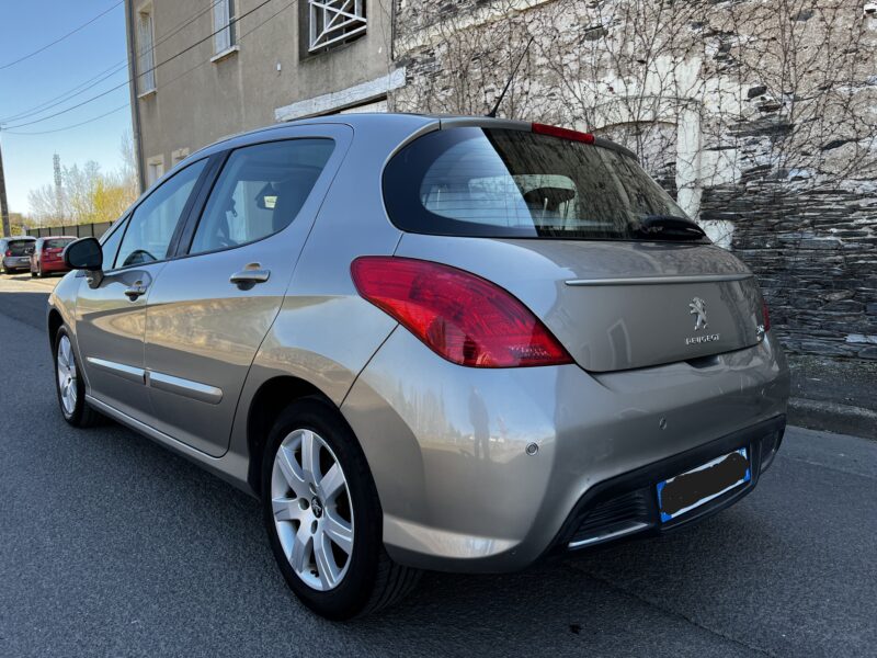 PEUGEOT 308 I 2011