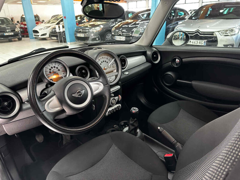 MINI Cooper 41.4i 95ch ONE