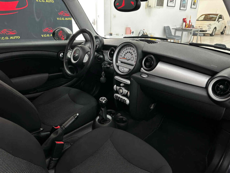 MINI Cooper 41.4i 95ch ONE