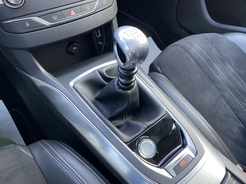 PEUGEOT 308 II 1.6 THP 155 Cv FELINE / TOIT PANO CAMERA RECUL ECRAN GPS CRIT AIR 1 - Garantie1an