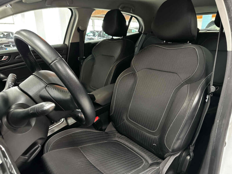 RENAULT MEGANE IV 1.5 dCi 110 Energy Business