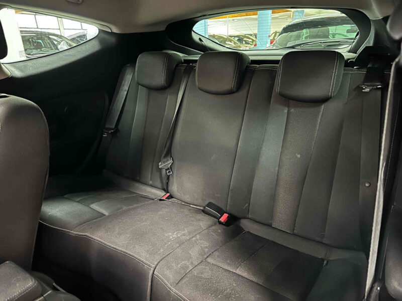 RENAULT MEGANE III Coupé 1.5 dCi 105 eCo2 Dynamique Pack RS