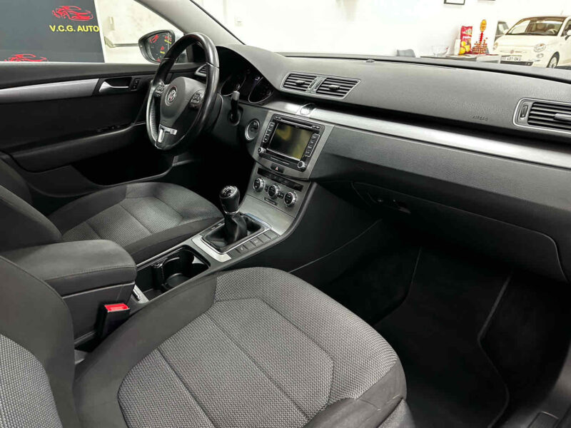 VOLKSWAGEN PASSAT B7 1.6 TDI 105ch Confortline Business