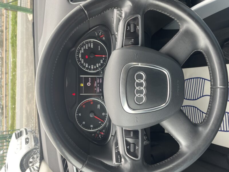 AUDI Audi  Q5  2011