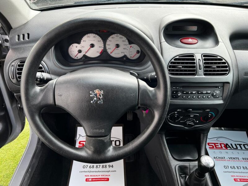 PEUGEOT 206 2003