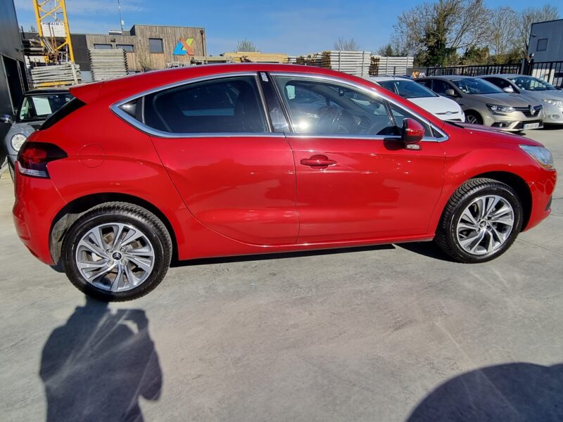 CITROEN DS4 1.6 HDi 112 So Chic