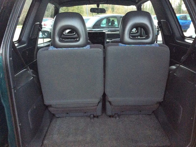 TOYOTA RAV 4 2.0 GX 129 CV ATTELAGE 10CV ESSENCE 