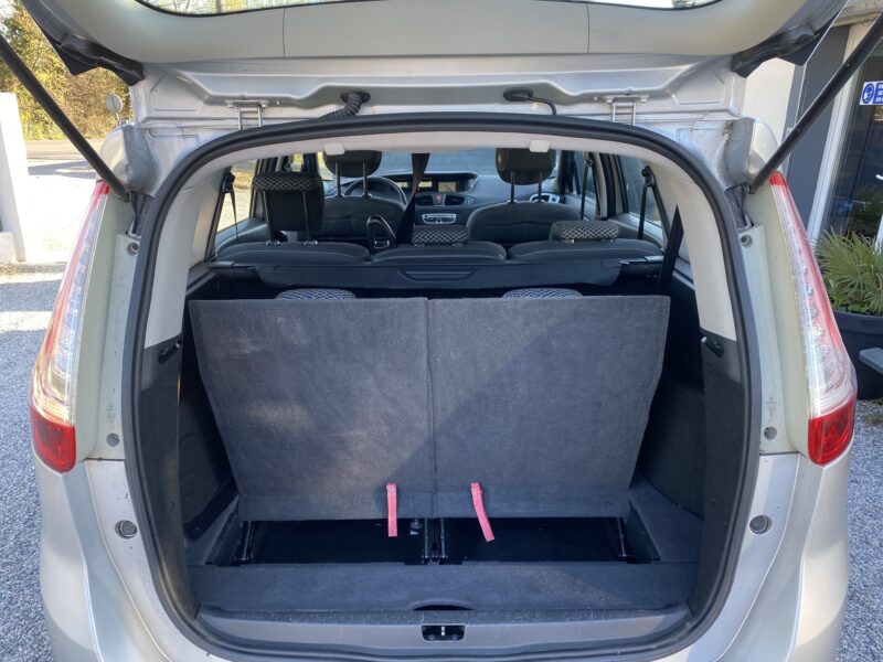 RENAULT GRAND SCÉNIC III 2011