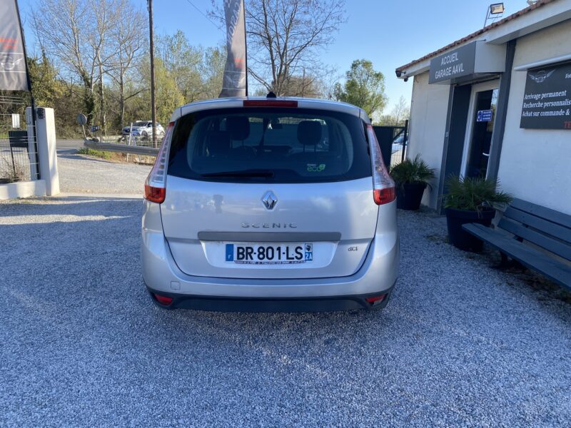 RENAULT GRAND SCÉNIC III 2011