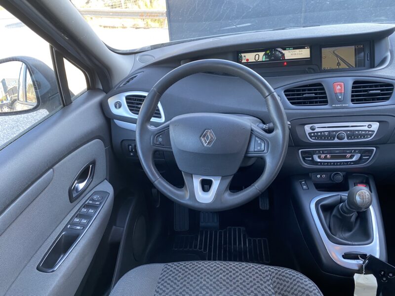 RENAULT GRAND SCÉNIC III 2011