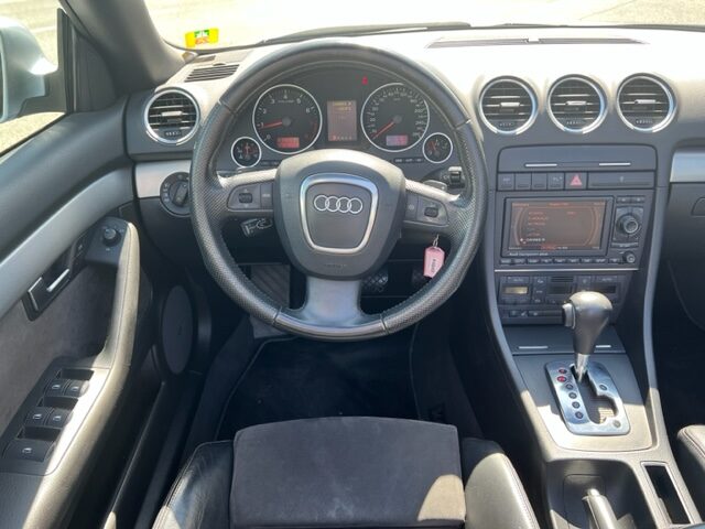 AUDI A4 3,2L 255CH V6 SLINE QUATTRO AUTOMATIQUE ESS/GPL