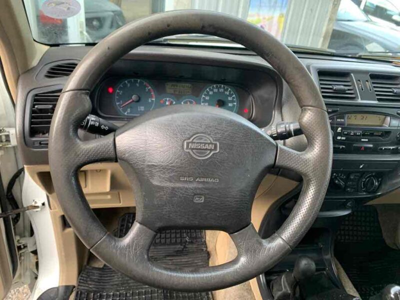 NISSAN TERRANO 
