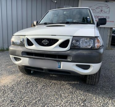 NISSAN TERRANO 