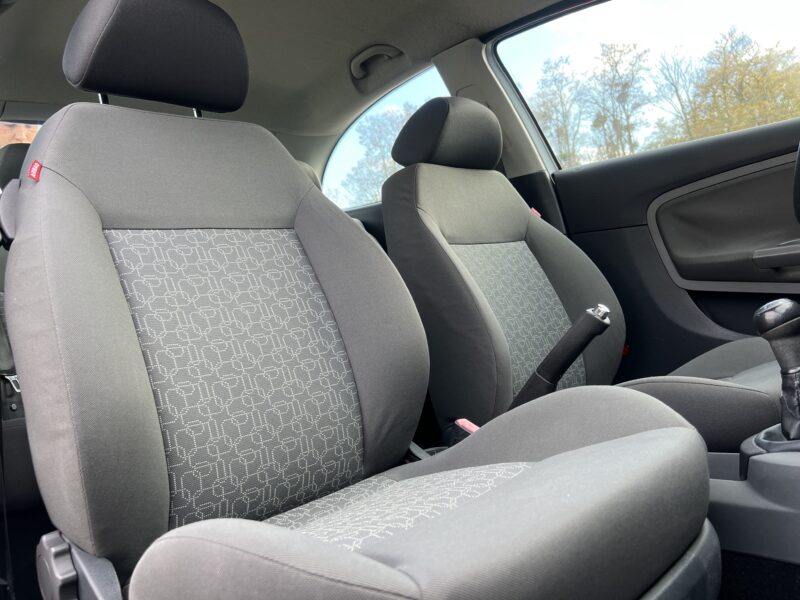 SEAT IBIZA III 1.2 64 Cv - 5 PLACES / CLIMATISATION 76 700 Kms - Garantie1an