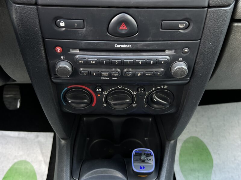 RENAULT CLIO II PHASE 2 1.2 60 Cv 5 PORTES / CLIMATISATION KIT BLUETOOTH USB - Garantie1an