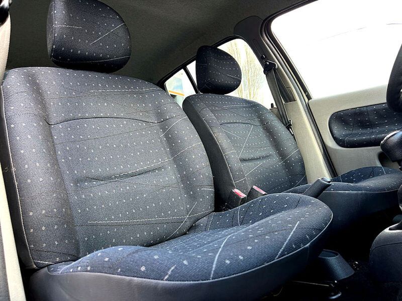 RENAULT CLIO II PHASE 2 1.2 60 Cv 5 PORTES / CLIMATISATION KIT BLUETOOTH USB - Garantie1an