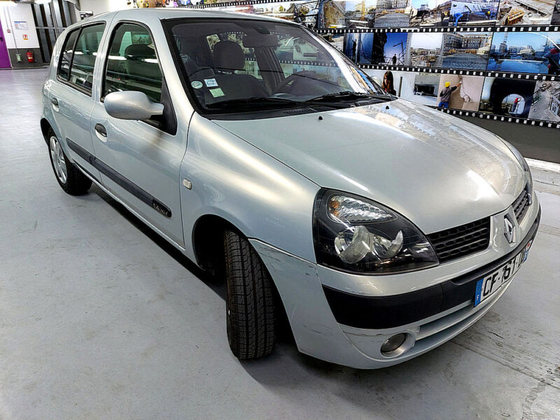 RENAULT CLIO II phase 2 1.4 98 CONFORT DYNAMIQUE