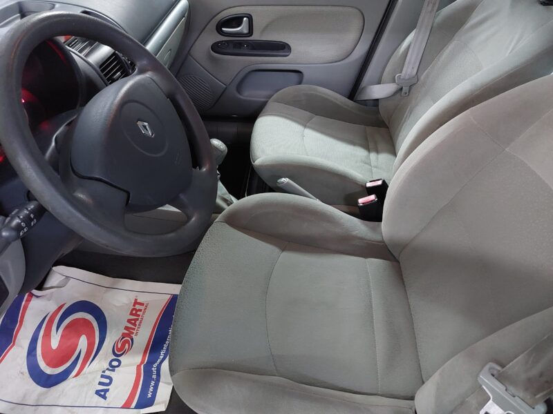 RENAULT CLIO II phase 2 1.4 98 CONFORT DYNAMIQUE