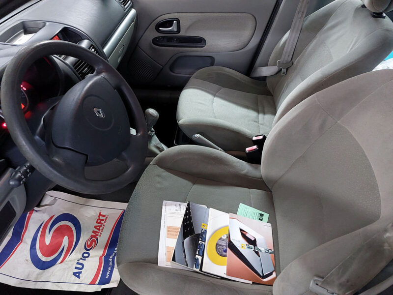 RENAULT CLIO II phase 2 1.4 98 CONFORT DYNAMIQUE