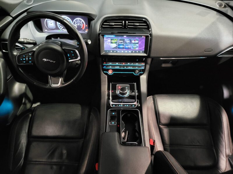 JAGUAR F-PACE 2.0 BI-TURBO 240 CV 25d AWD R-SPORT CAMERA/ SIEGE ELECTRIQUE / PACK BLACK