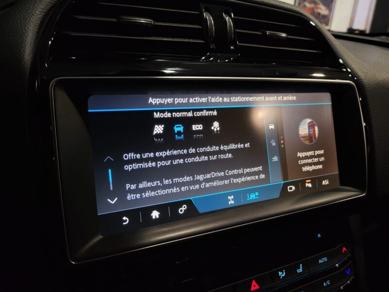 JAGUAR F-PACE 2.0 BI-TURBO 240 CV 25d AWD R-SPORT CAMERA/ SIEGE ELECTRIQUE / PACK BLACK