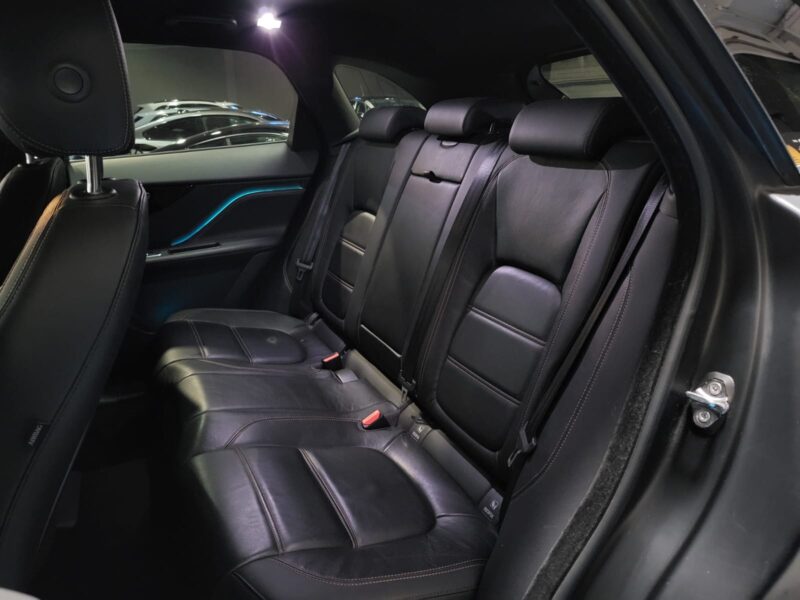 JAGUAR F-PACE 2.0 BI-TURBO 240 CV 25d AWD R-SPORT CAMERA/ SIEGE ELECTRIQUE / PACK BLACK