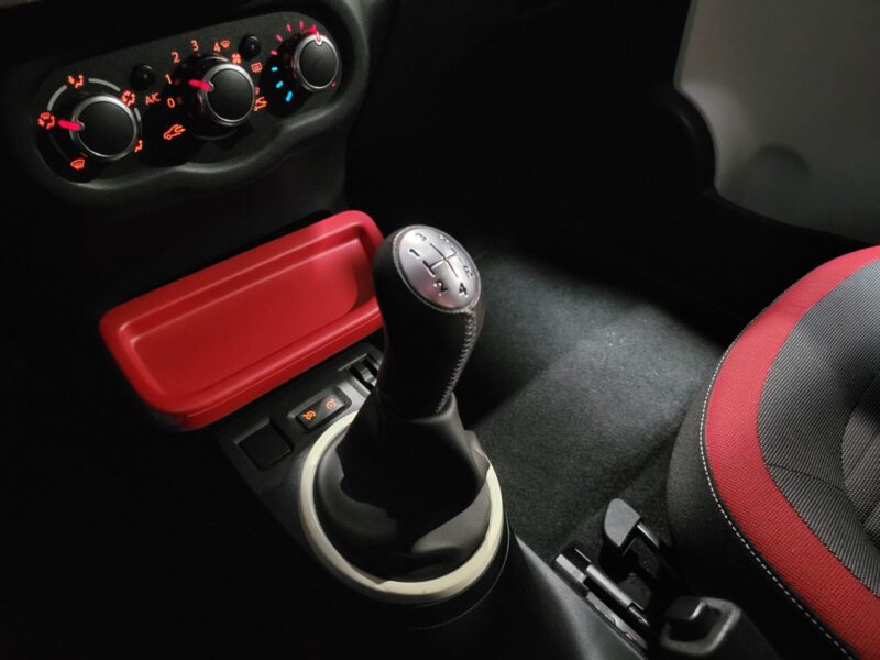 RENAULT TWINGO III 1.0 SCe 71cv INTENS Eco2 1er Main ENTRETIEN RENAULT