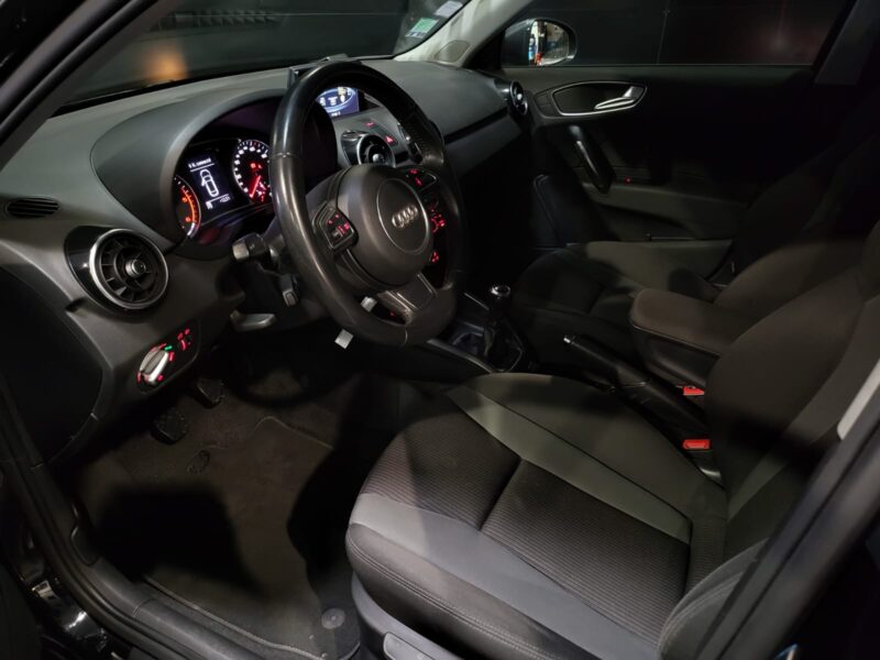 AUDI A1 ULTRA SPORTBACK 1.4 TDI 90cv AMBITION TOIT GRIS