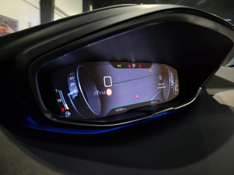 PEUGEOT 3008 II 1.2 PureTech 130cv EAT8 ALLURE 1er MAIN ENTRETIEN PEUGEOT