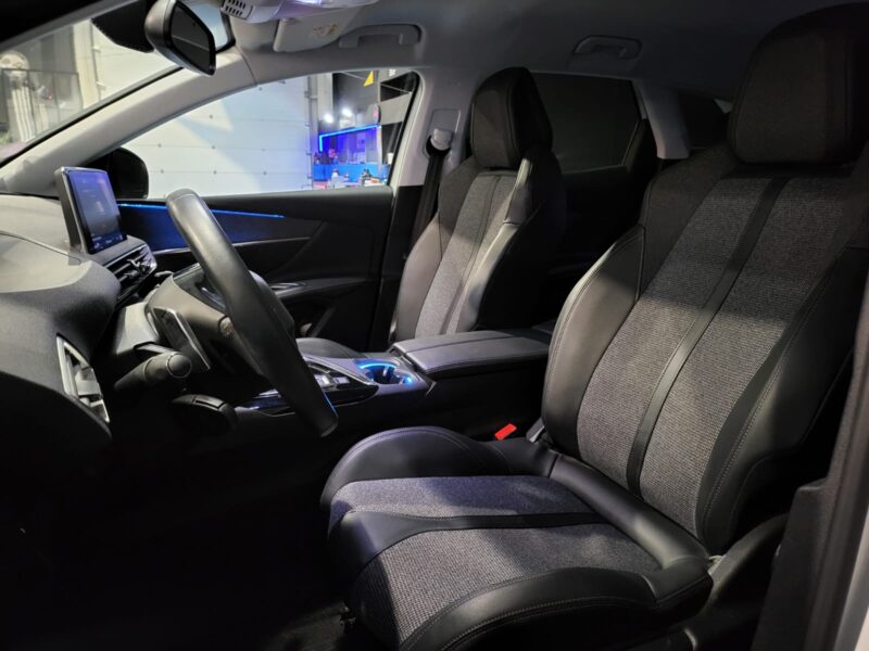 PEUGEOT 3008 II 1.2 PureTech 130cv EAT8 ALLURE 1er MAIN ENTRETIEN PEUGEOT