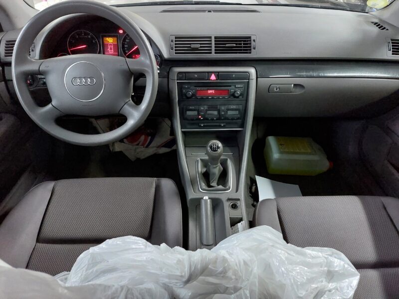 AUDI A4 2.0 130 PACK RIEN A PREVOIR