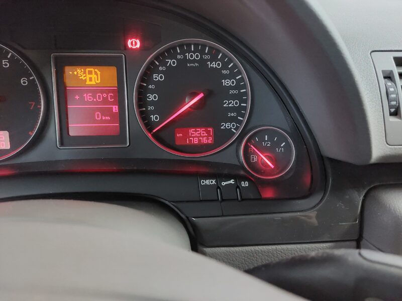 AUDI A4 2.0 130 PACK RIEN A PREVOIR