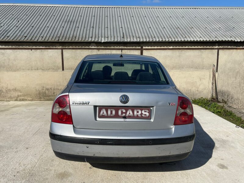 VOLKSWAGEN PASSAT B5.5 2003