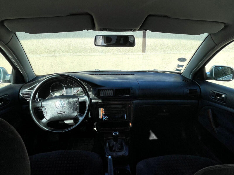 VOLKSWAGEN PASSAT B5.5 2003