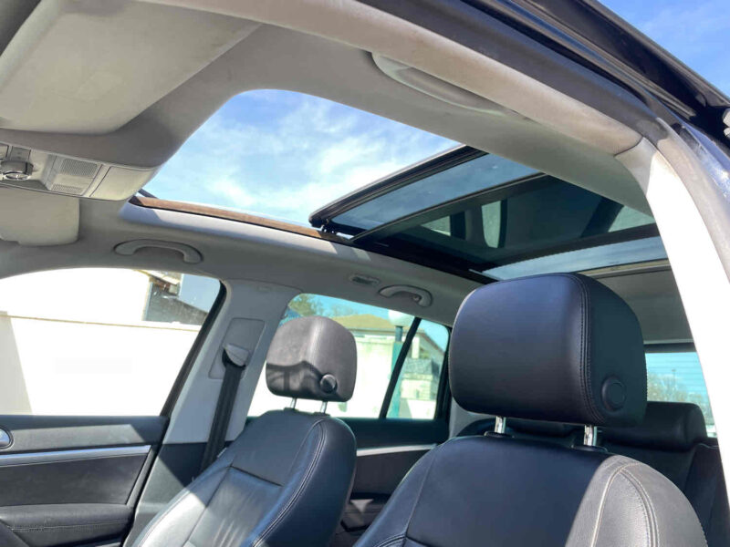 VOLKSWAGEN TIGUAN 2011