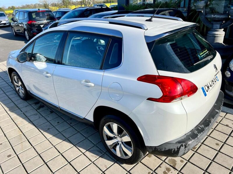 PEUGEOT 2008 1.6L E-HDi 92CH BVM5 ALLURE