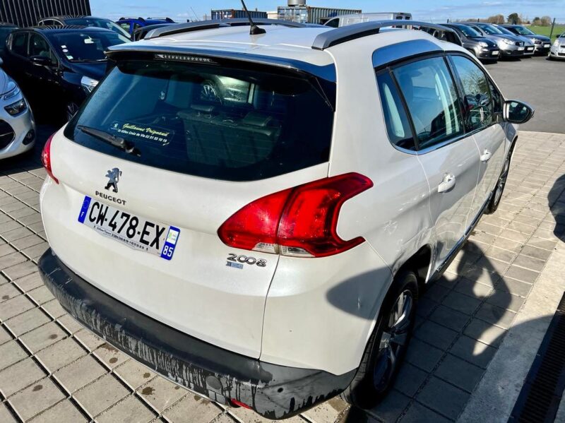 PEUGEOT 2008 1.6L E-HDi 92CH BVM5 ALLURE