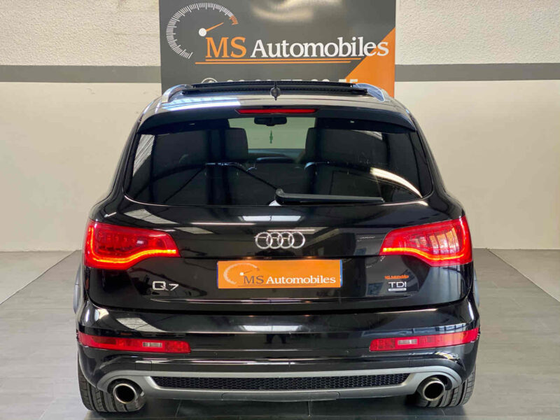 AUDI Q7 2012