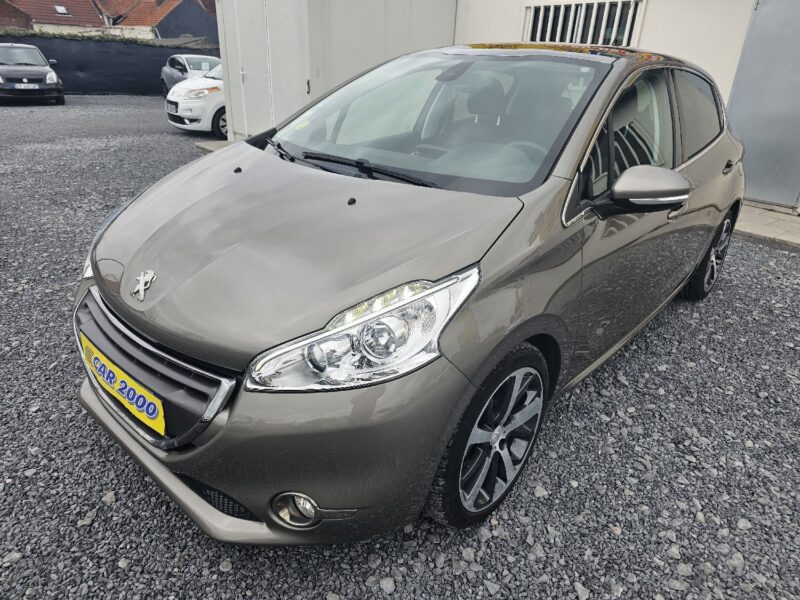 PEUGEOT 208 1.6 HDI 115 CHV FELINE 