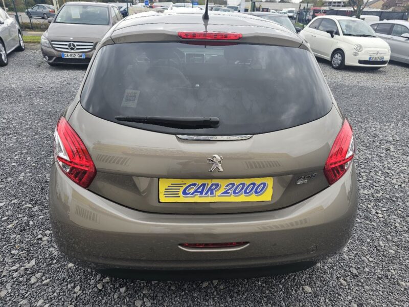 PEUGEOT 208 1.6 HDI 115 CHV FELINE 
