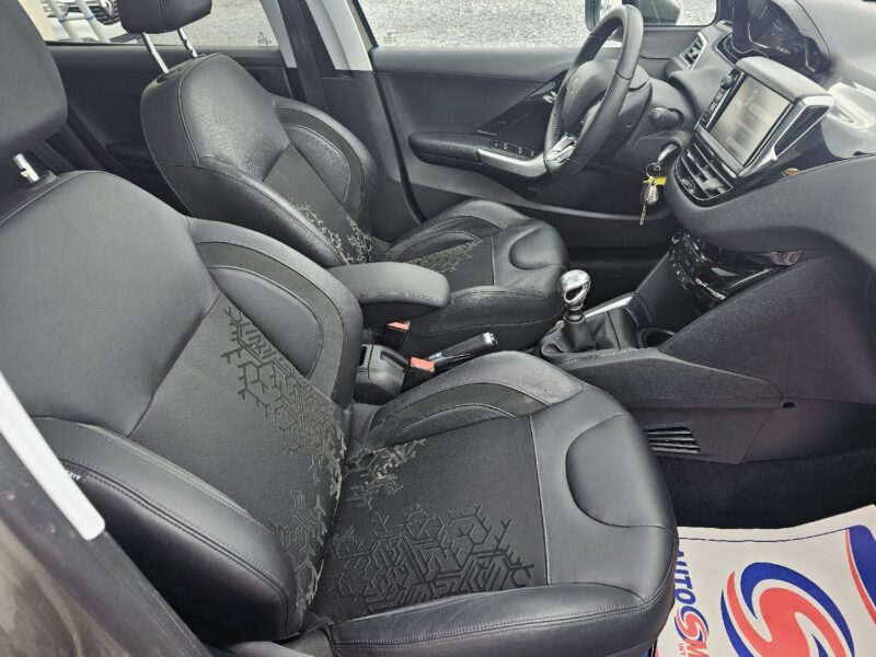 PEUGEOT 208 1.6 HDI 115 CHV FELINE 