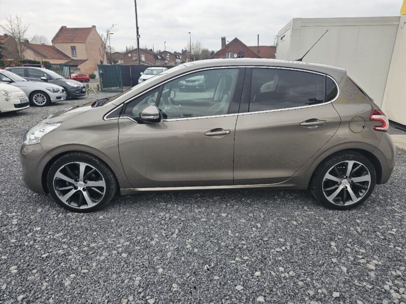 PEUGEOT 208 1.6 HDI 115 CHV FELINE 