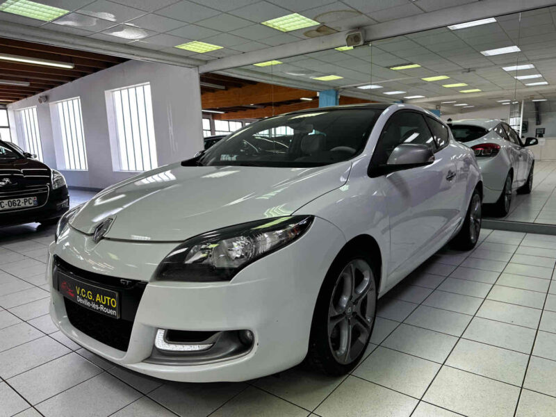 RENAULT MEGANE III Coupé 2.0 dCi 165ch GT