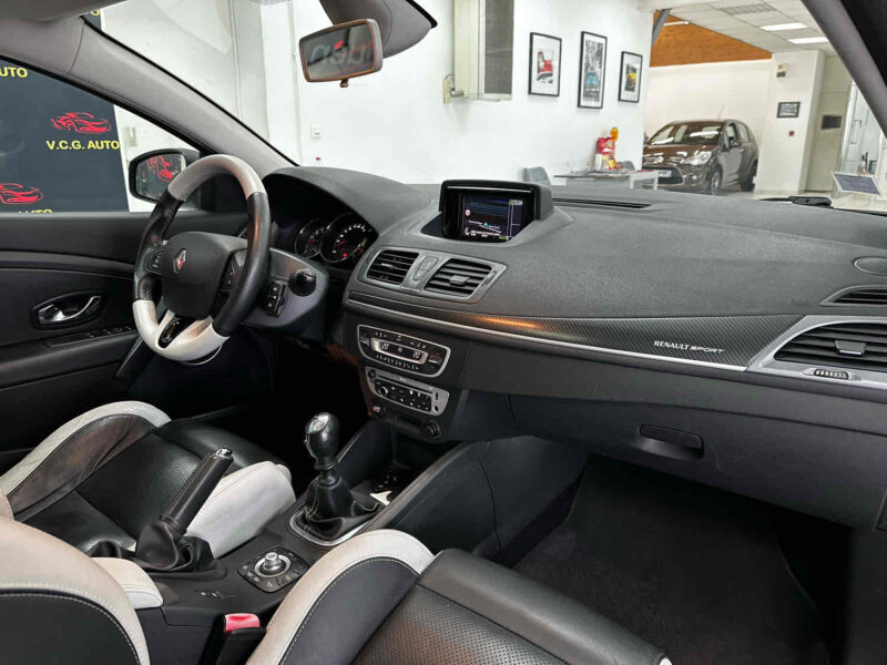 RENAULT MEGANE III Coupé 2.0 dCi 165ch GT