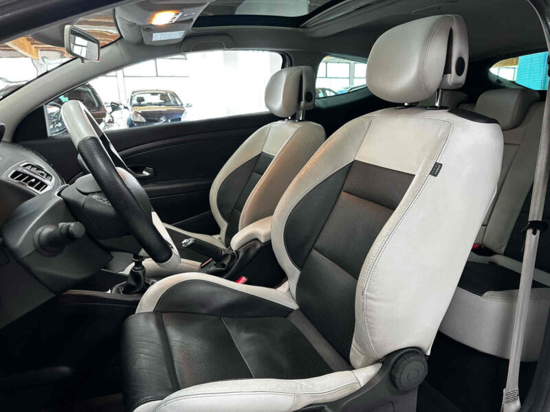 RENAULT MEGANE III Coupé 2.0 dCi 165ch GT