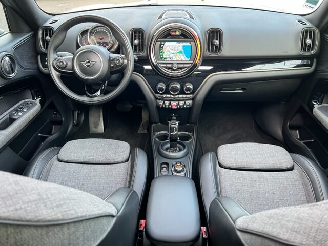 Mini COUNTRYMAN COOPER 102CH LONGSTONE BVA7 122G