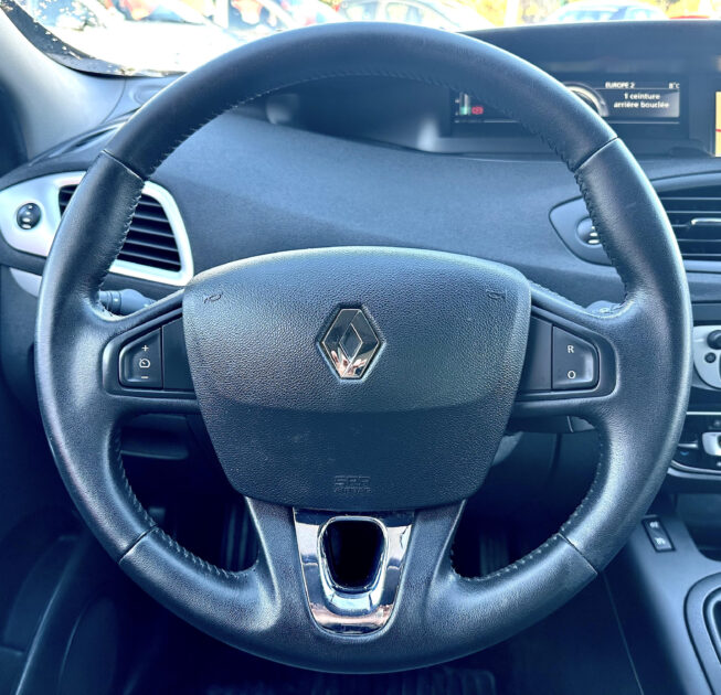 RENAULT SCÉNIC III 2013